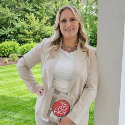 Elizabeth Deslatte, REALTOR®